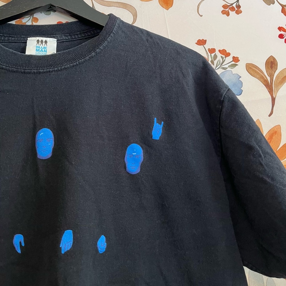 Y2K VTG Blue Man Group L Black Tee Face Silhouette Rock On Graphic Music Concert